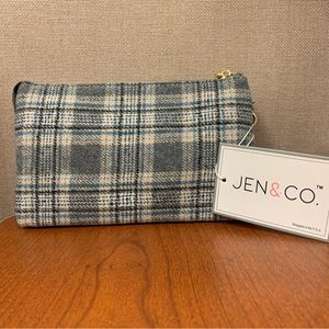 Jen & co 8 1/2 by 5 1/2 gray, blue, tan, black and white crossbody/clutch